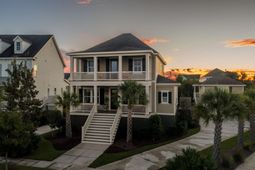 1722 Trewin Court photo 4