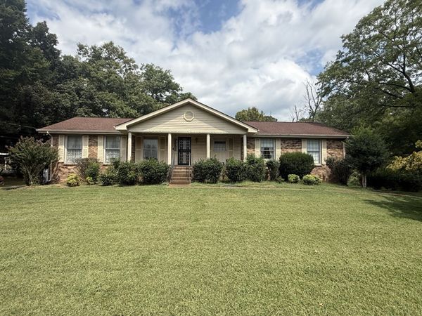 131 Bluegrass Pkwy , Lebanon, TN 37090
