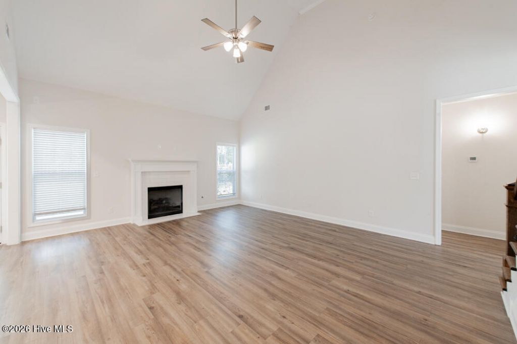 617 Slade Lake Drive Photo 4