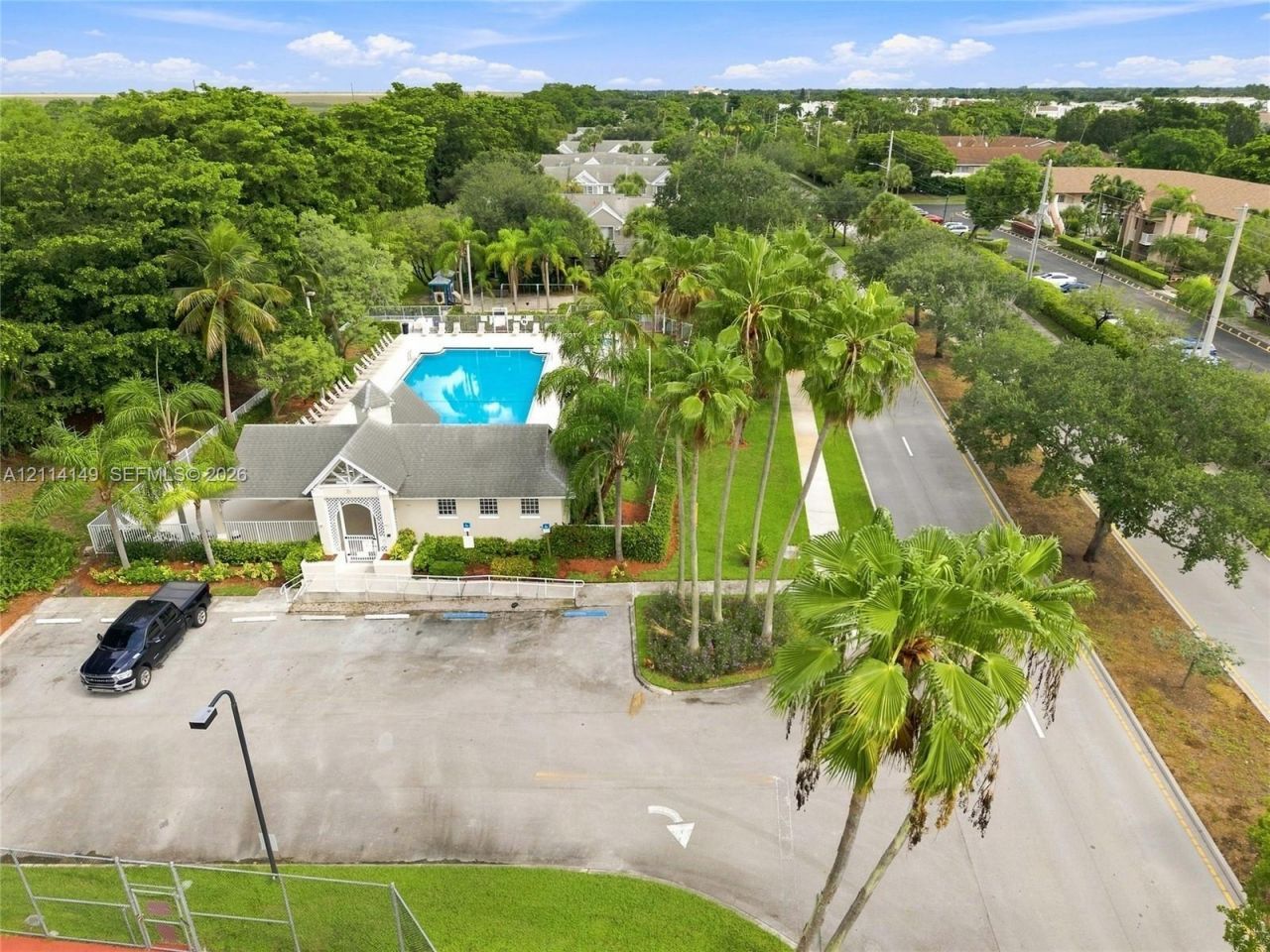 7898 Dixie Beach Cir , Tamarac, FL 33321 Photo