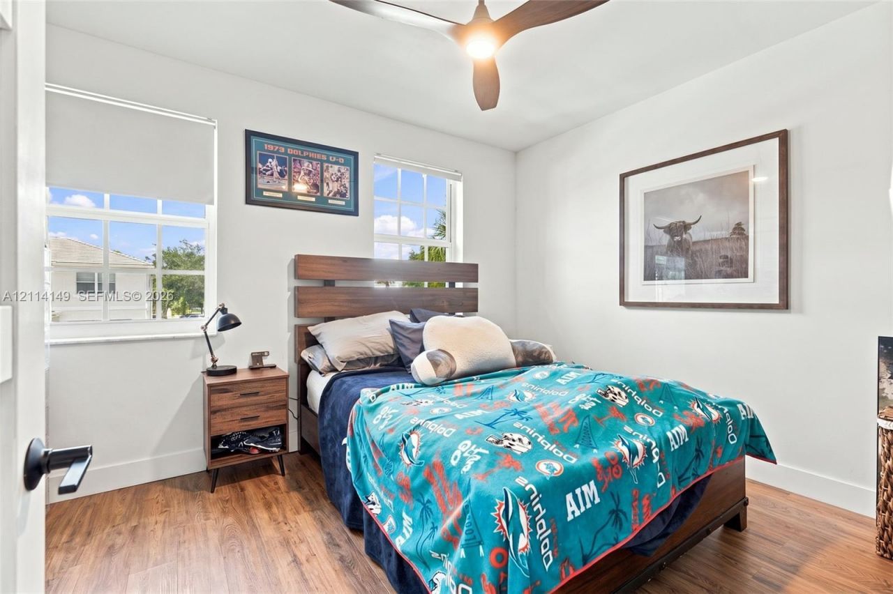 7898 Dixie Beach Cir , Tamarac, FL 33321 Photo