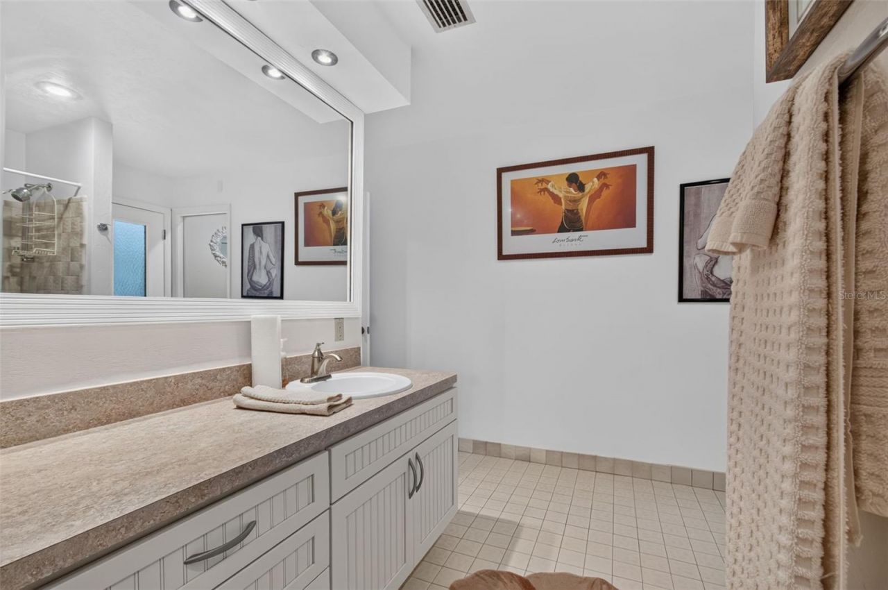 2716 NW 21st Street , Gainesville, FL 32605 Photo