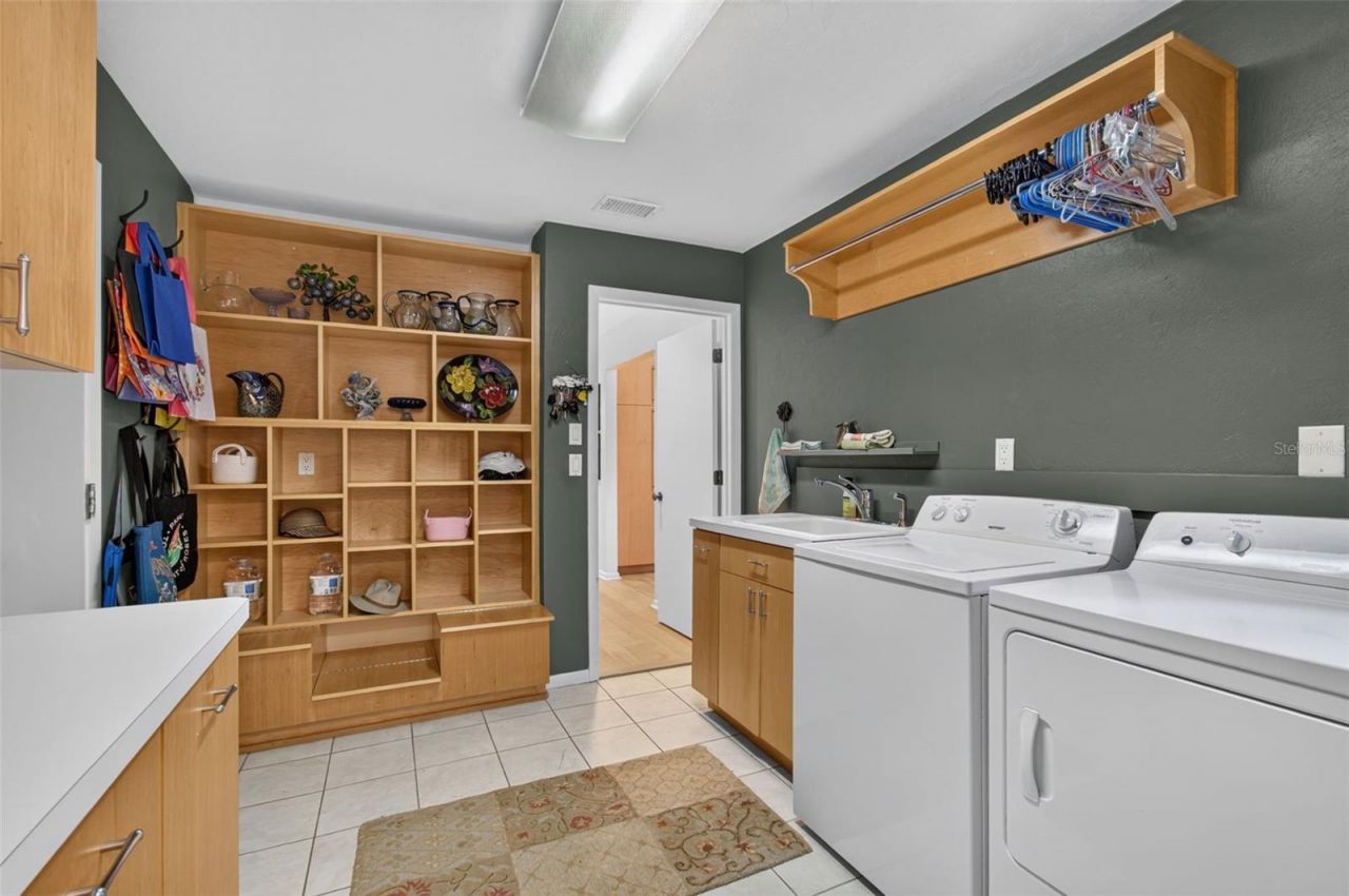 2716 NW 21st Street , Gainesville, FL 32605 Photo
