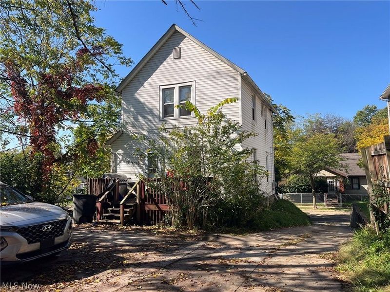 2301 13th Street SW, Akron, OH 44314 Photo 4