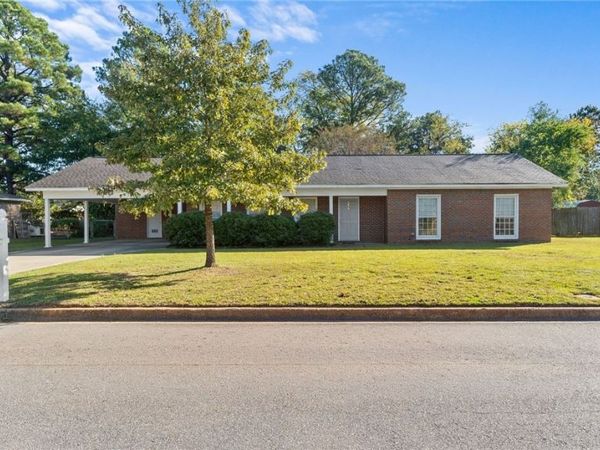 3619 19th Avenue NE, Tuscaloosa, AL 35406