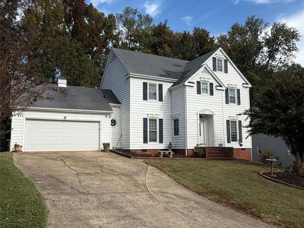 7618 Blythwood Lane, Charlotte, NC 28227
