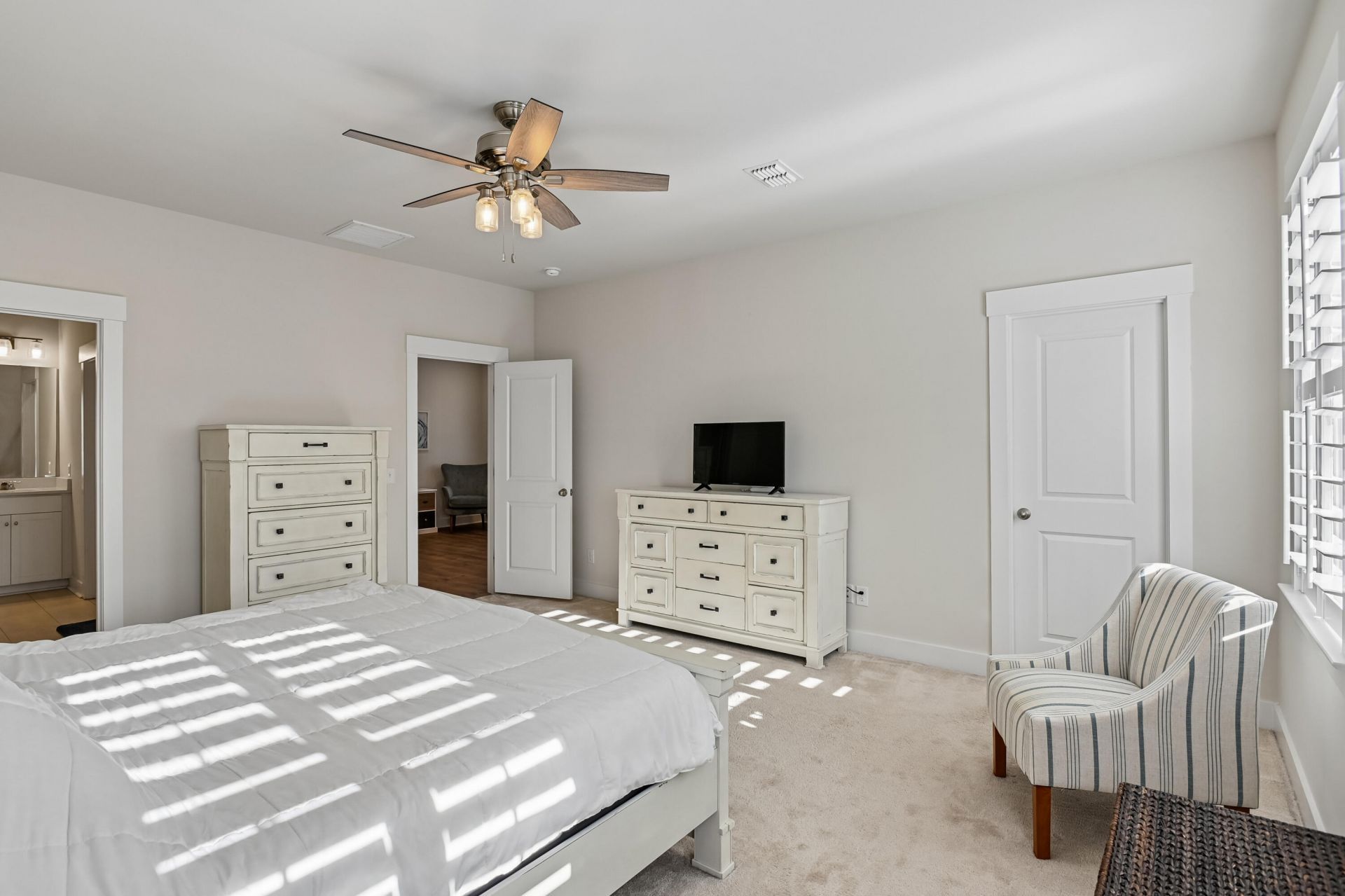 605 Mountaineer Landing Drive Photo 13