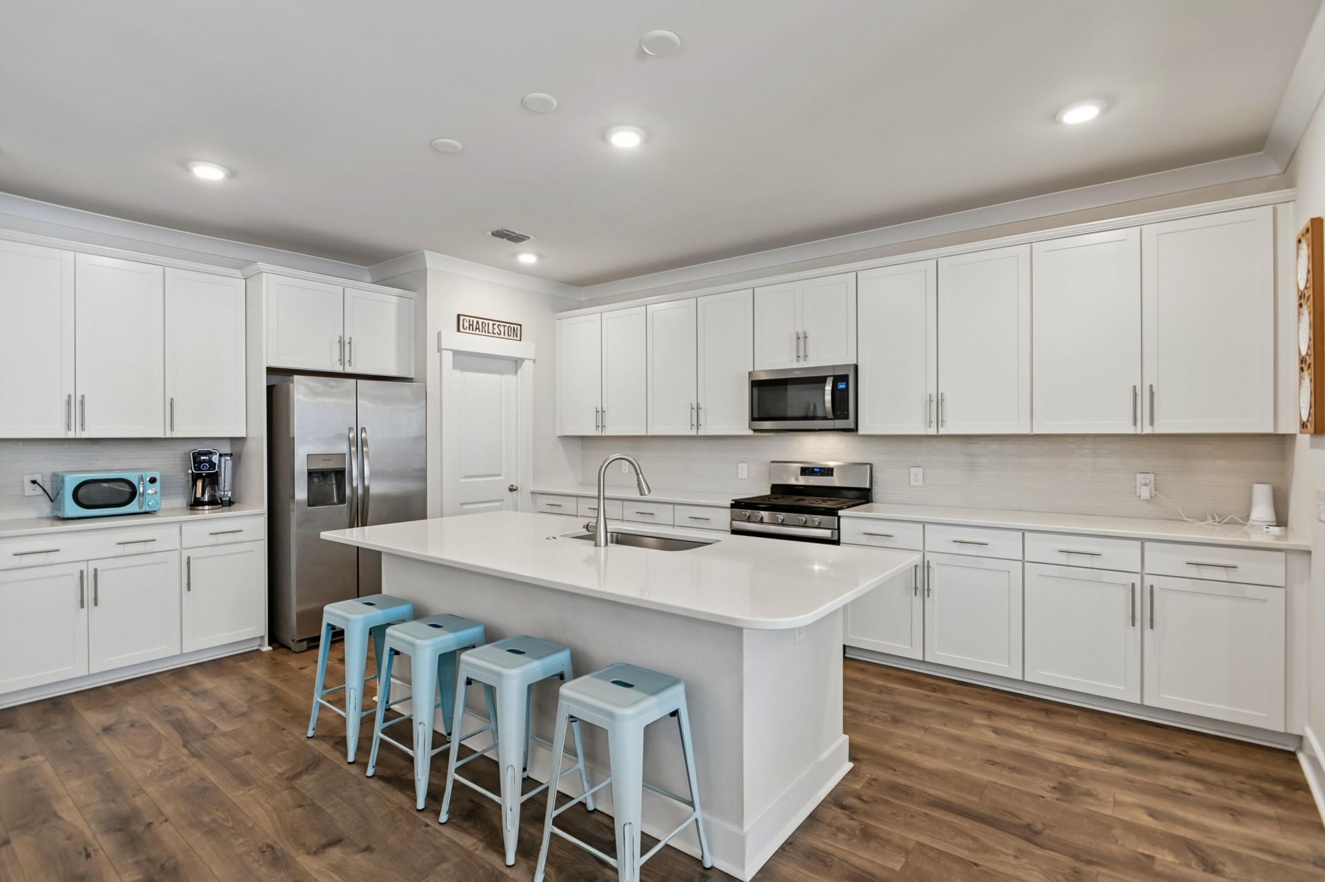 605 Mountaineer Landing Drive Photo 6
