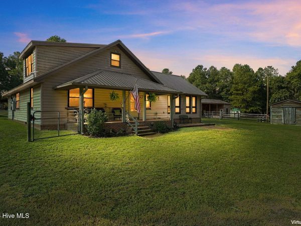 2815 Mcfarland Blue Road, Raeford, NC 28376