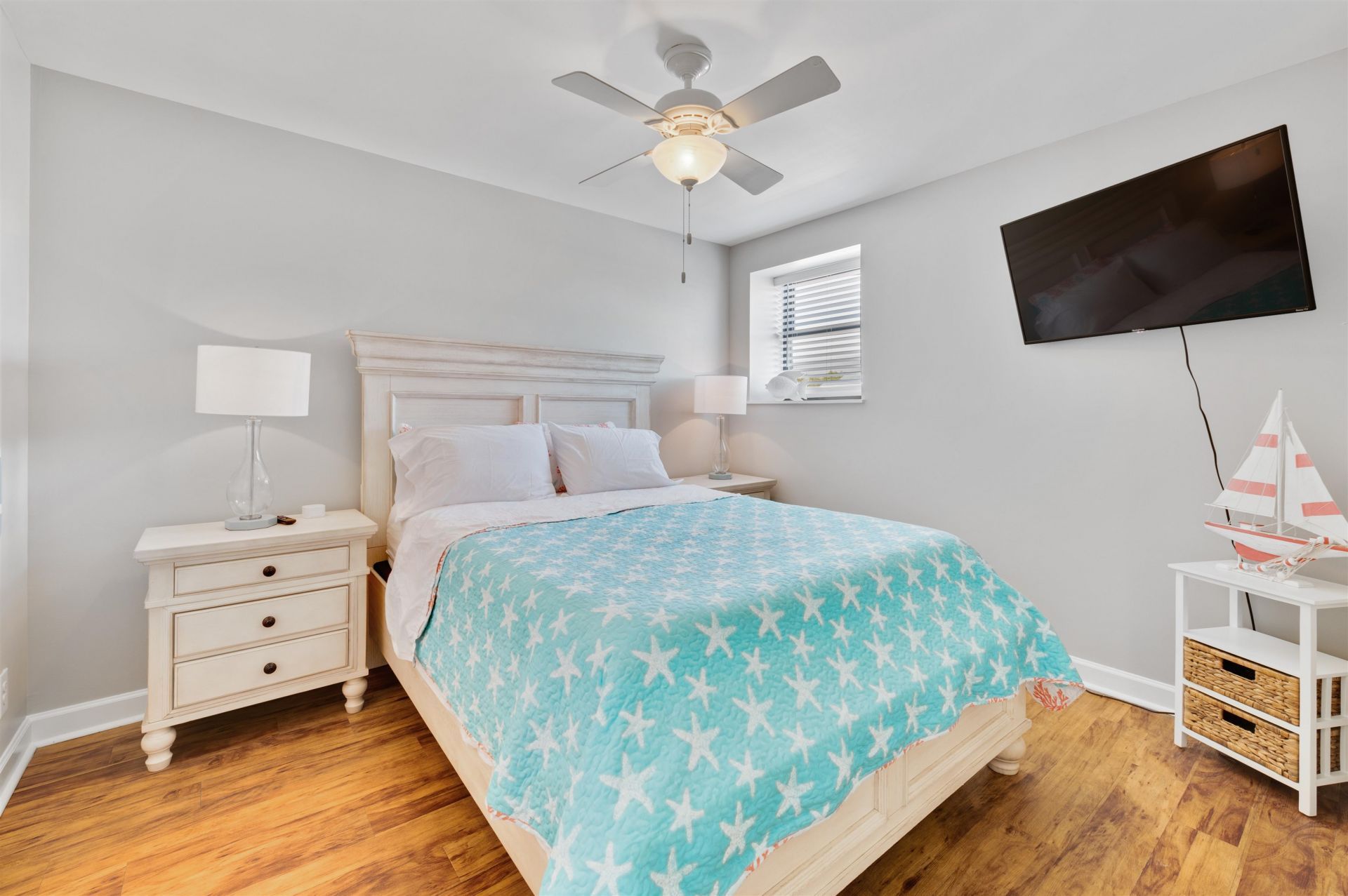 1620 N Waccamaw Dr.  Photo 18