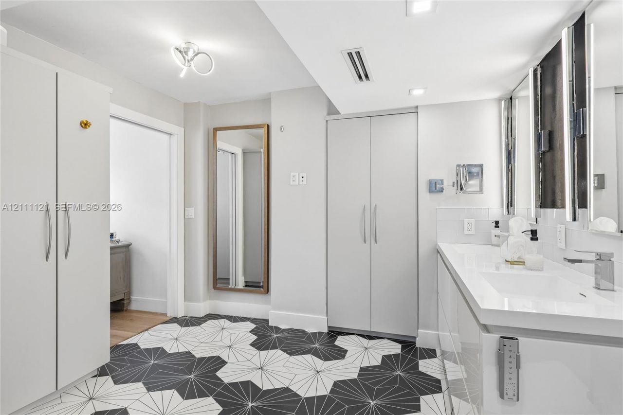 3300 NE 192nd St , Unit 1813, Aventura, FL 33180 Photo