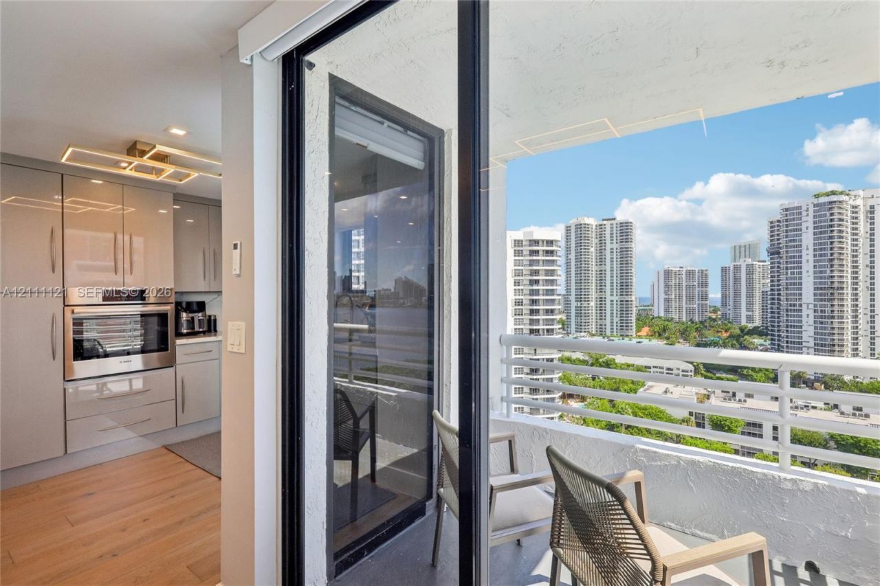 3300 NE 192nd St , Unit 1813, Aventura, FL 33180 Photo