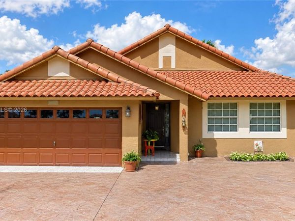 18712 NW 78th Ct , Unit 1, Hialeah, FL 33015