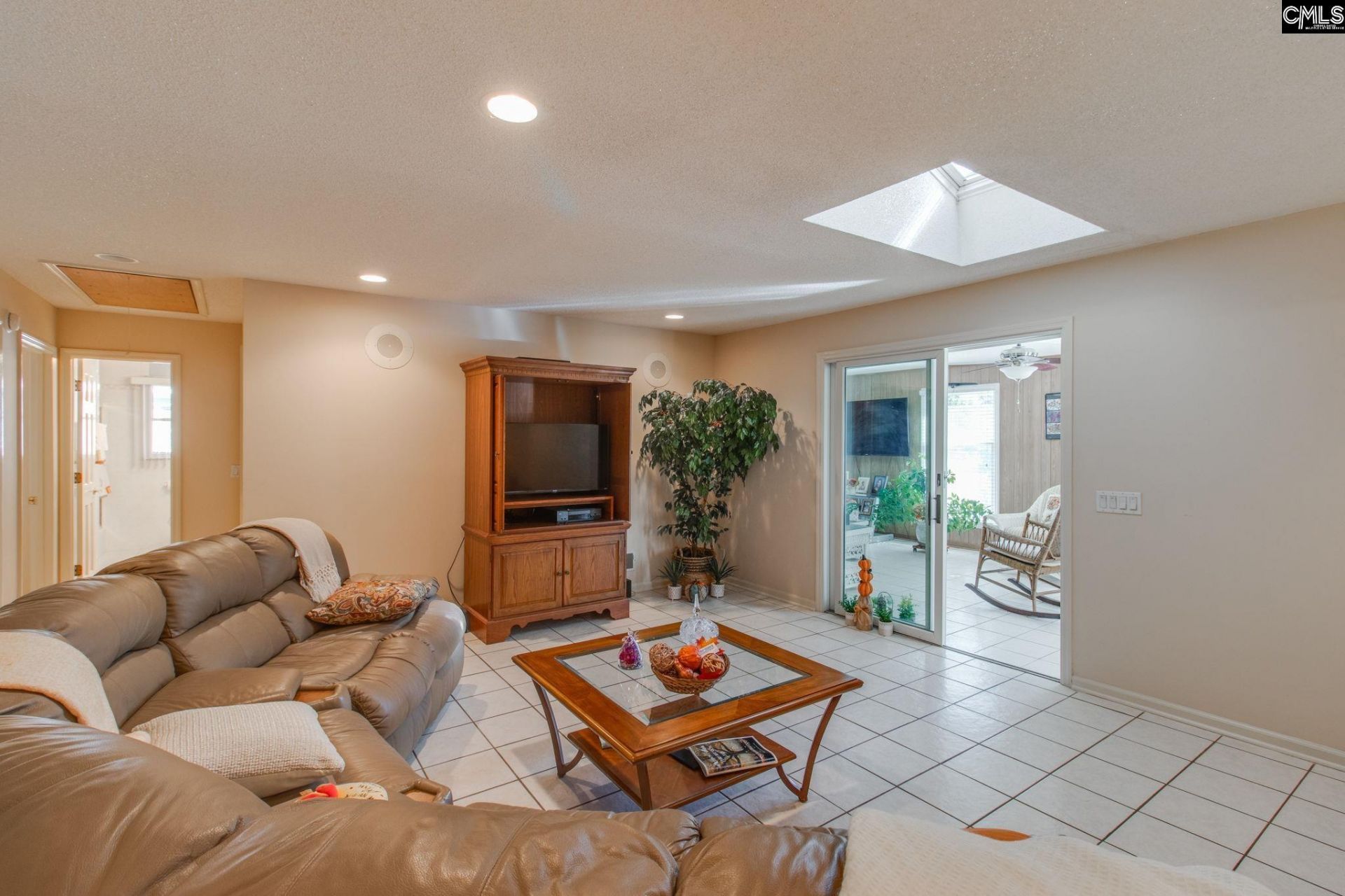 800 Wildwood Avenue  Photo 7