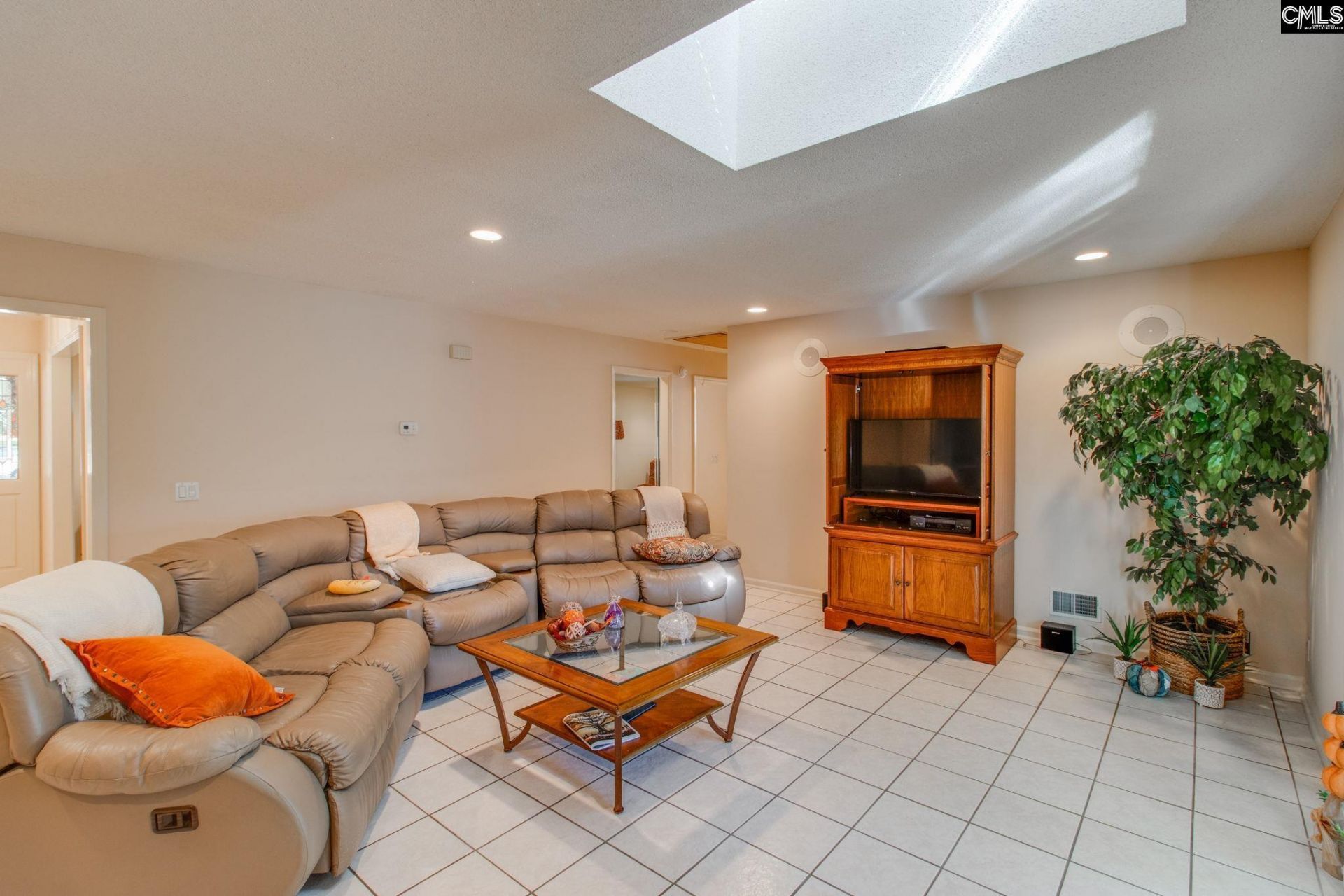 800 Wildwood Avenue  Photo 8