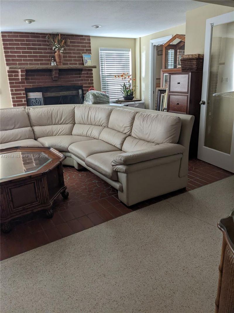 1154 Lagoon Road, Tarpon Springs, FL 34689 Photo