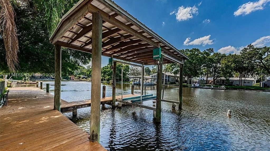 1154 Lagoon Road, Tarpon Springs, FL 34689 Photo