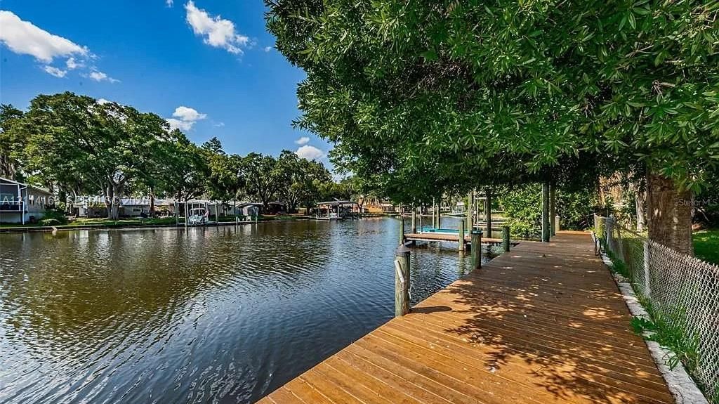 1154 Lagoon Road, Tarpon Springs, FL 34689 Photo