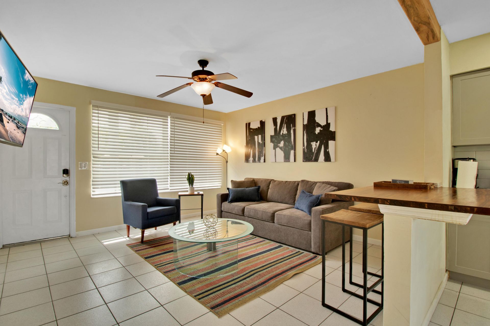 1031 SW 3rd Street, Hallandale Beach, FL 33009 Photo