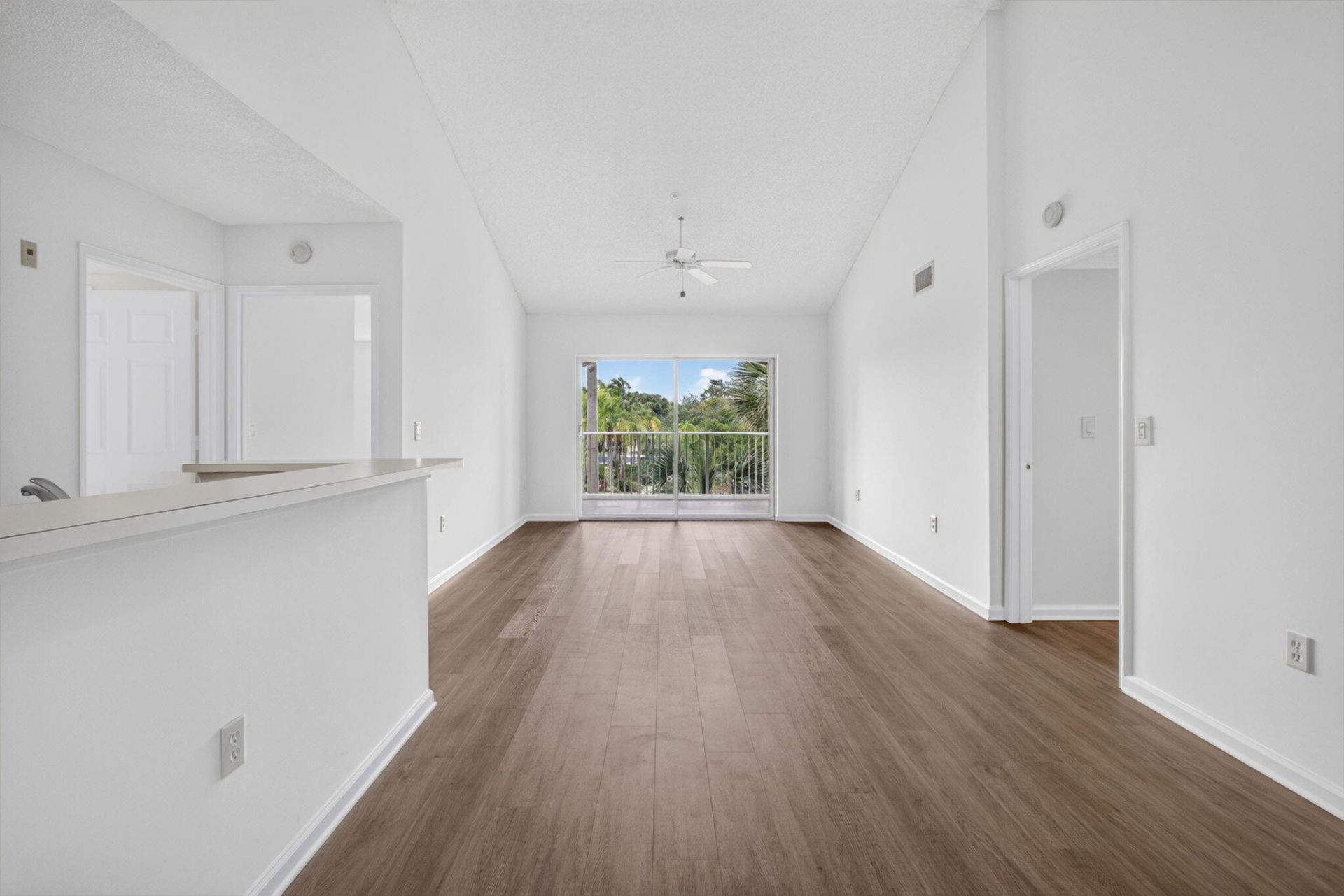 260 Village Boulevard, Unit 5305, Tequesta, FL 33469 Photo