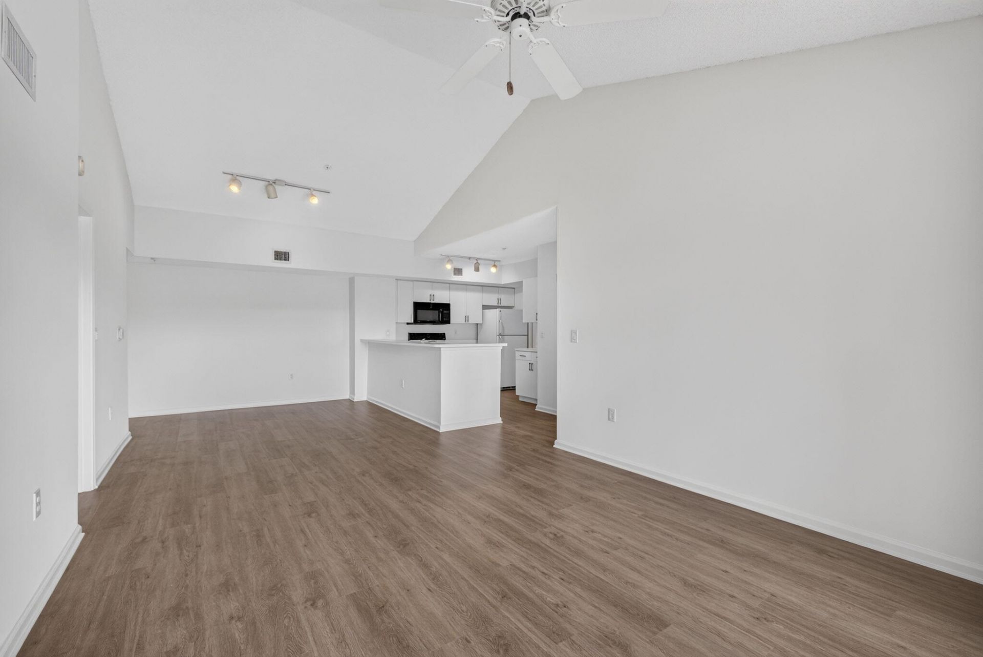 260 Village Boulevard, Unit 5305, Tequesta, FL 33469 Photo