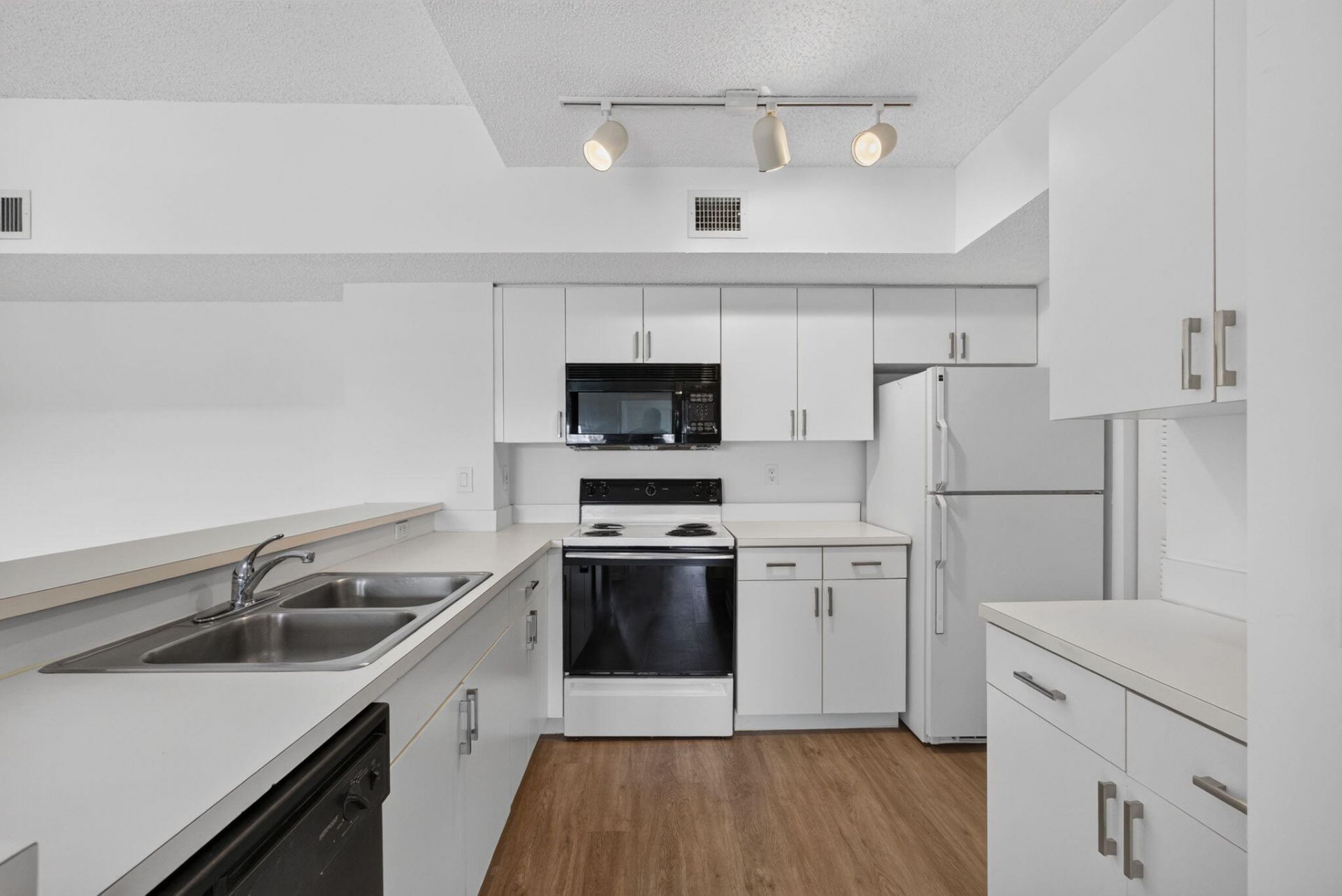 260 Village Boulevard, Unit 5305, Tequesta, FL 33469 Photo
