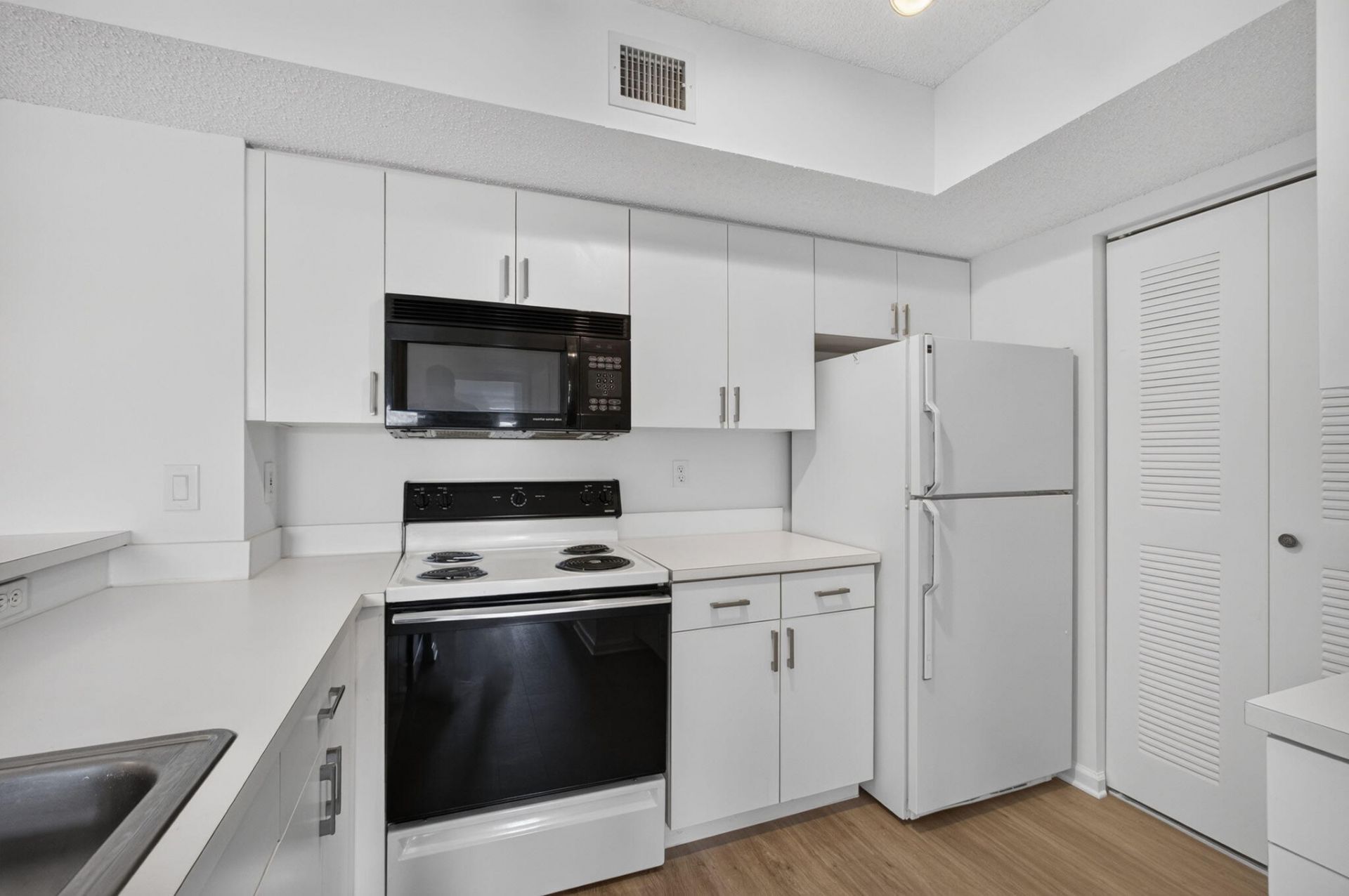 260 Village Boulevard, Unit 5305, Tequesta, FL 33469 Photo