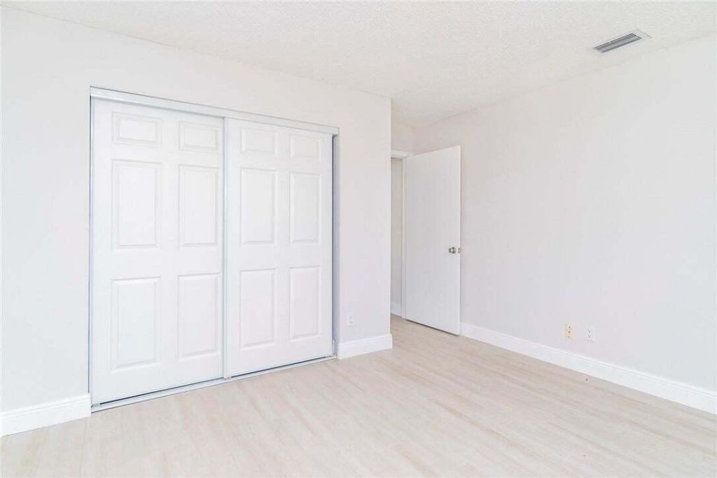 3830 Rowena Circle, West Palm Beach, FL 33417 Photo