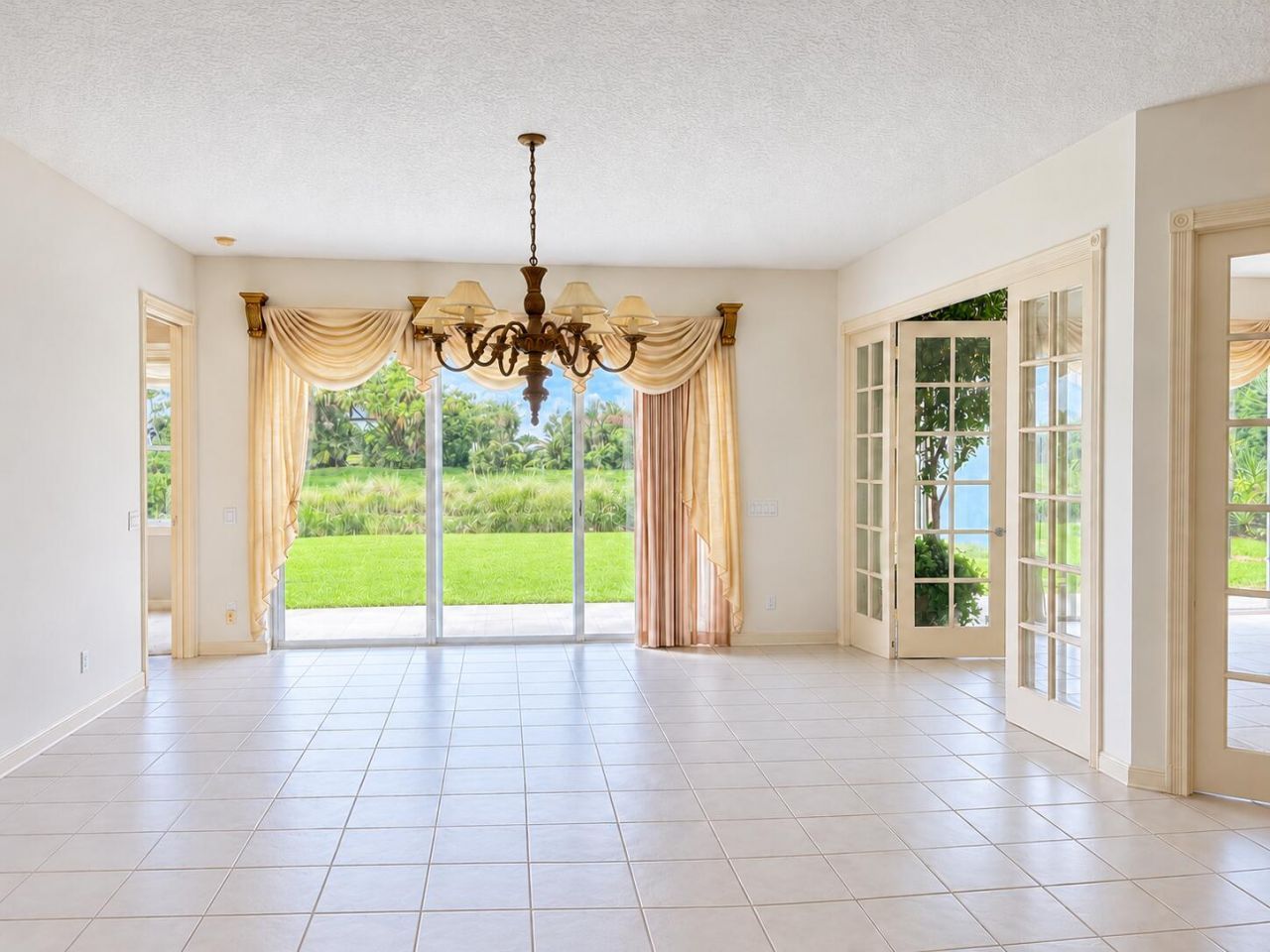 1705 Flagler Manor Circle, West Palm Beach, FL 33411 Photo