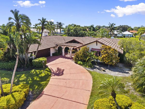 3664 SE FAIRWAY E, Stuart, FL 34997