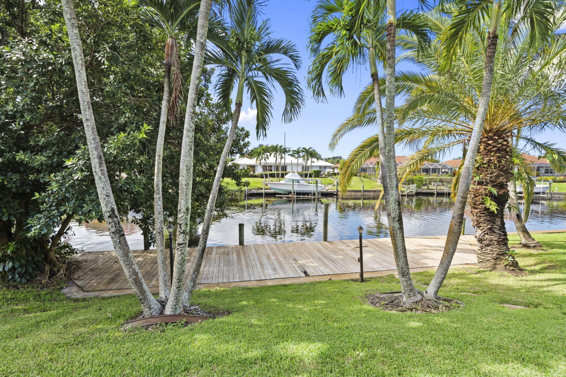 3664 SE Fairway E, Stuart, FL 34997 Photo