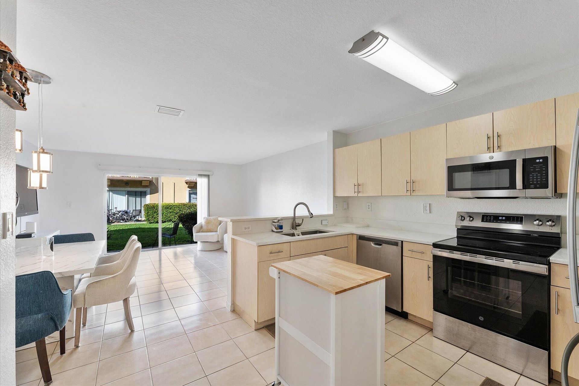 3182 SW 129th Avenue, Unit 125, Miramar, FL 33027 Photo