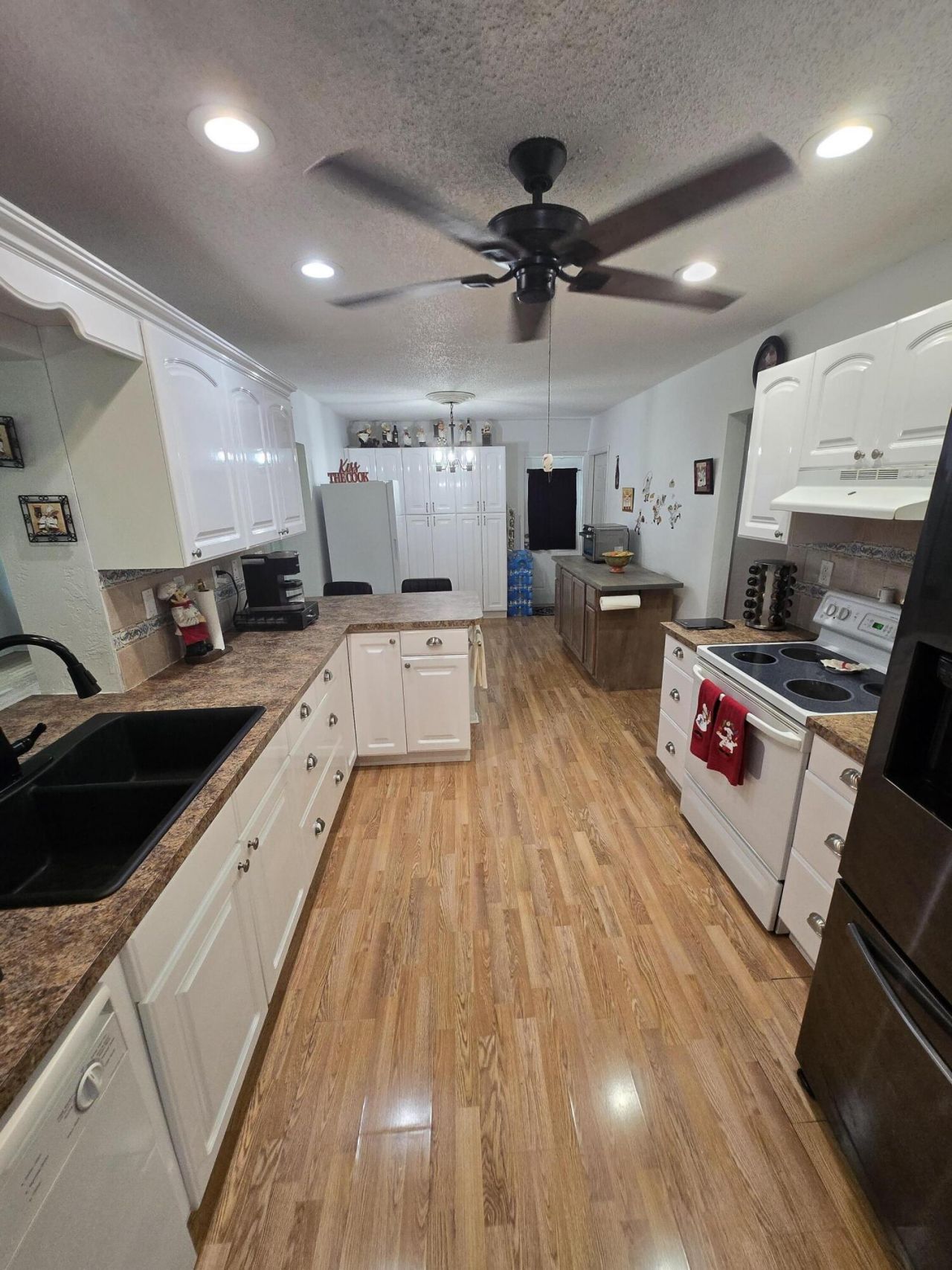 7104 NW 92nd Terrace, Tamarac, FL 33321 Photo