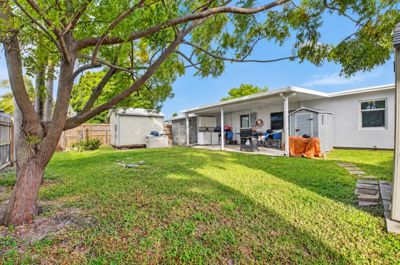 528 Beech Road, West Palm Beach, FL 33409 Photo