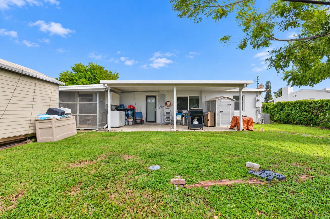 528 Beech Road, West Palm Beach, FL 33409 Photo