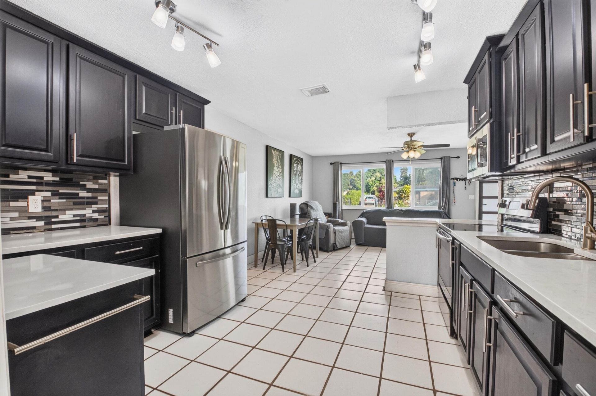528 Beech Road, West Palm Beach, FL 33409 Photo