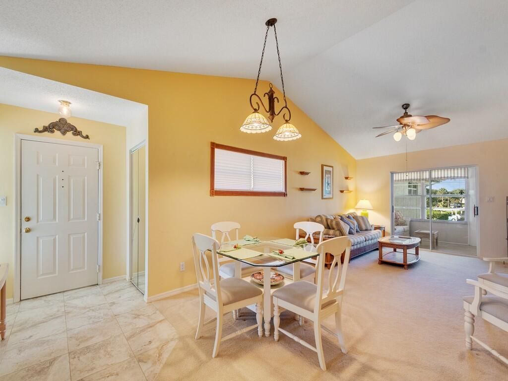 375 N Grove Isle Circle, Vero Beach, FL 32962 Photo
