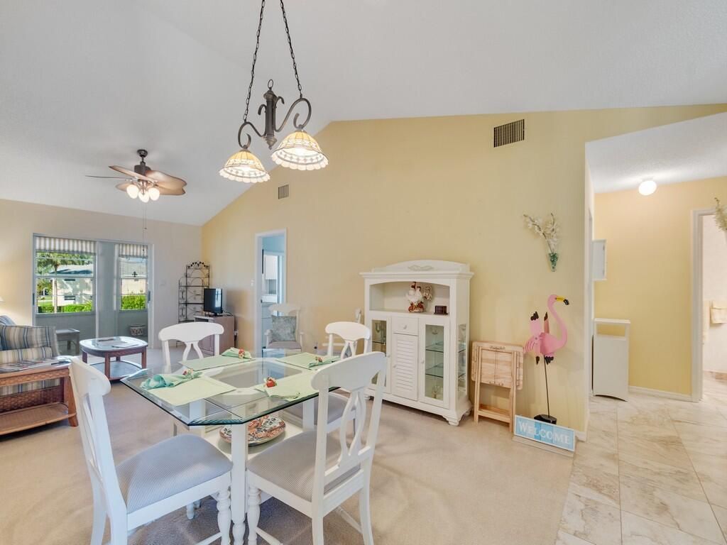 375 N Grove Isle Circle, Vero Beach, FL 32962 Photo