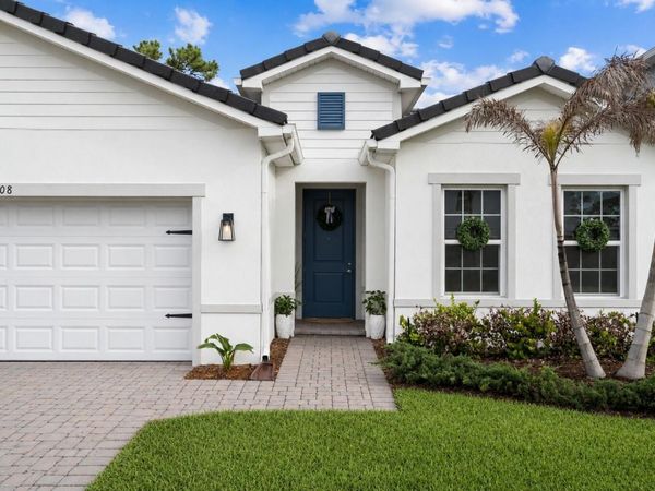 208 SW POMEROY Street, Stuart, FL 34997