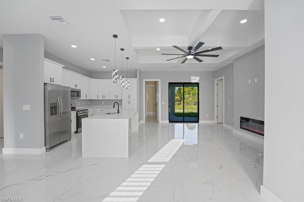 1009 Greenwood Ave , Lehigh Acres, FL 33972 Photo