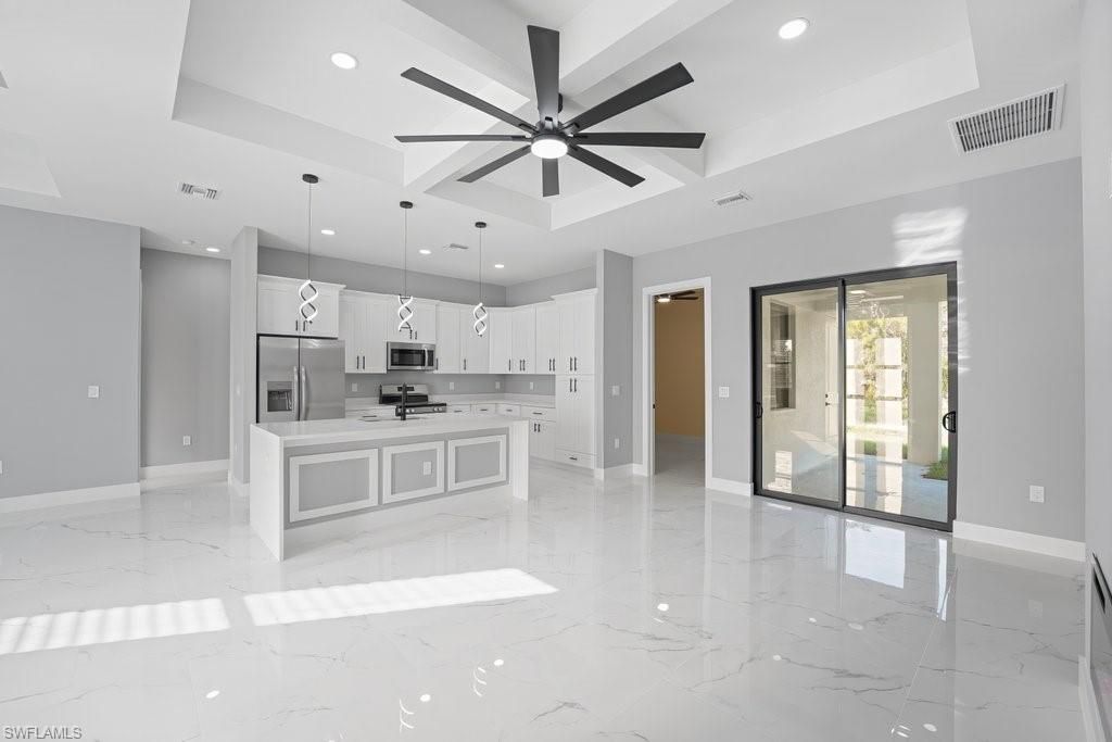 1009 Greenwood Ave , Lehigh Acres, FL 33972 Photo