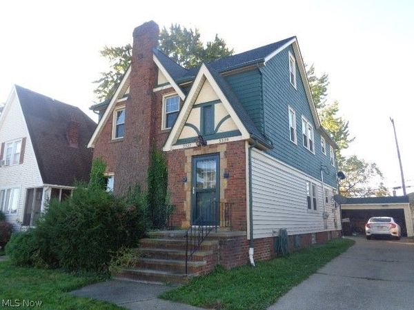 3327 Brookview Boulevard , Parma, OH 44134