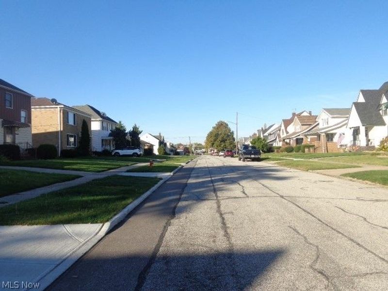 3327 Brookview Boulevard , Parma, OH 44134 Photo 25