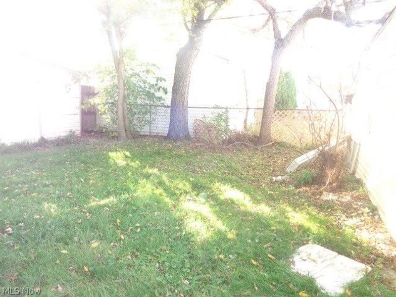 3327 Brookview Boulevard , Parma, OH 44134 Photo 3