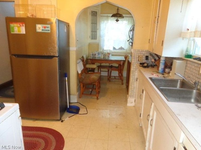 3327 Brookview Boulevard , Parma, OH 44134 Photo 7