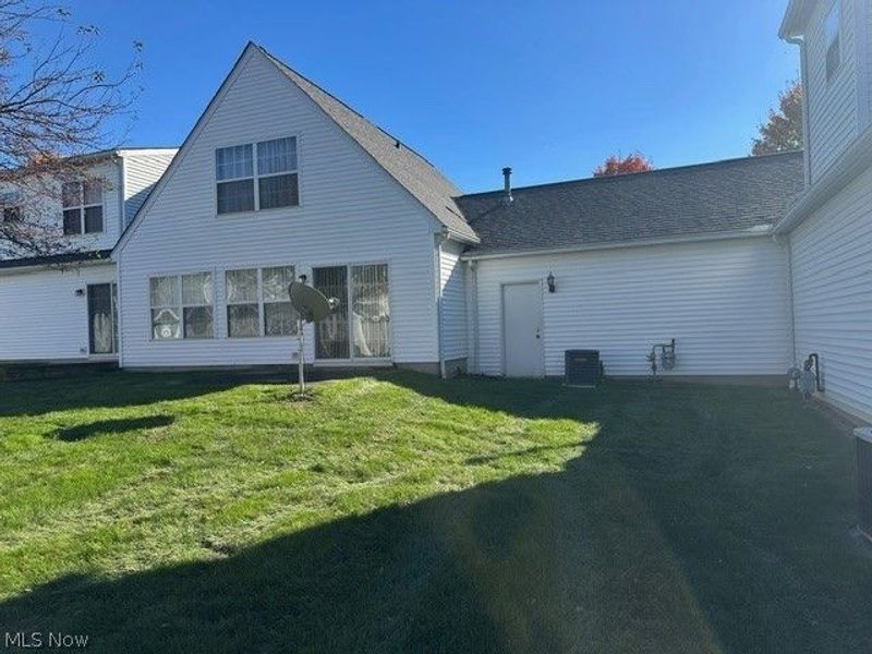 1244 Village Parkway, Tallmadge, OH 44278 Photo 13