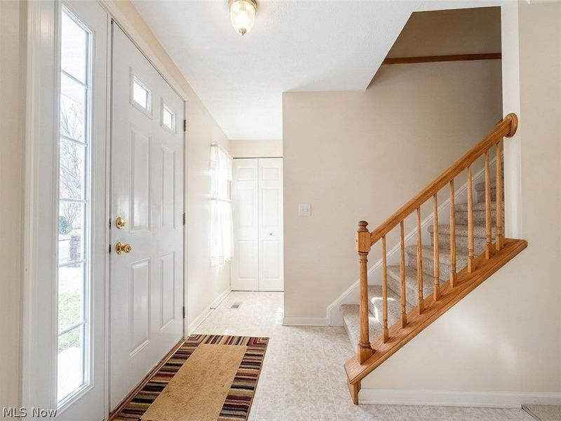1244 Village Parkway, Tallmadge, OH 44278 Photo 2