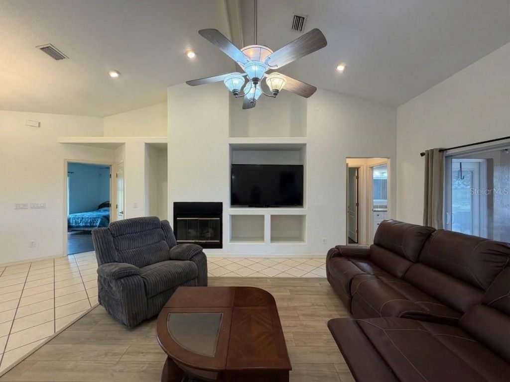 20765 SW 36th Street , Dunnellon, FL 34431 Photo