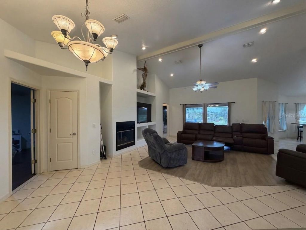 20765 SW 36th Street , Dunnellon, FL 34431 Photo