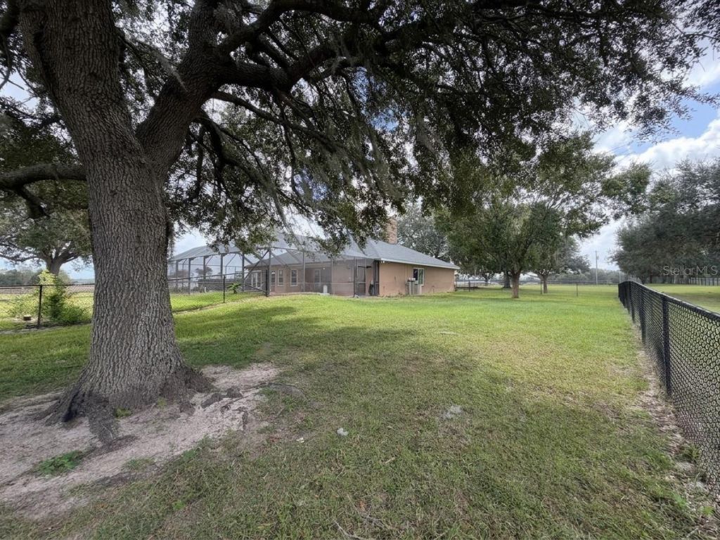 20765 SW 36th Street , Dunnellon, FL 34431 Photo